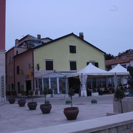 Apartments Tomato Novigrad  Zewnętrze zdjęcie